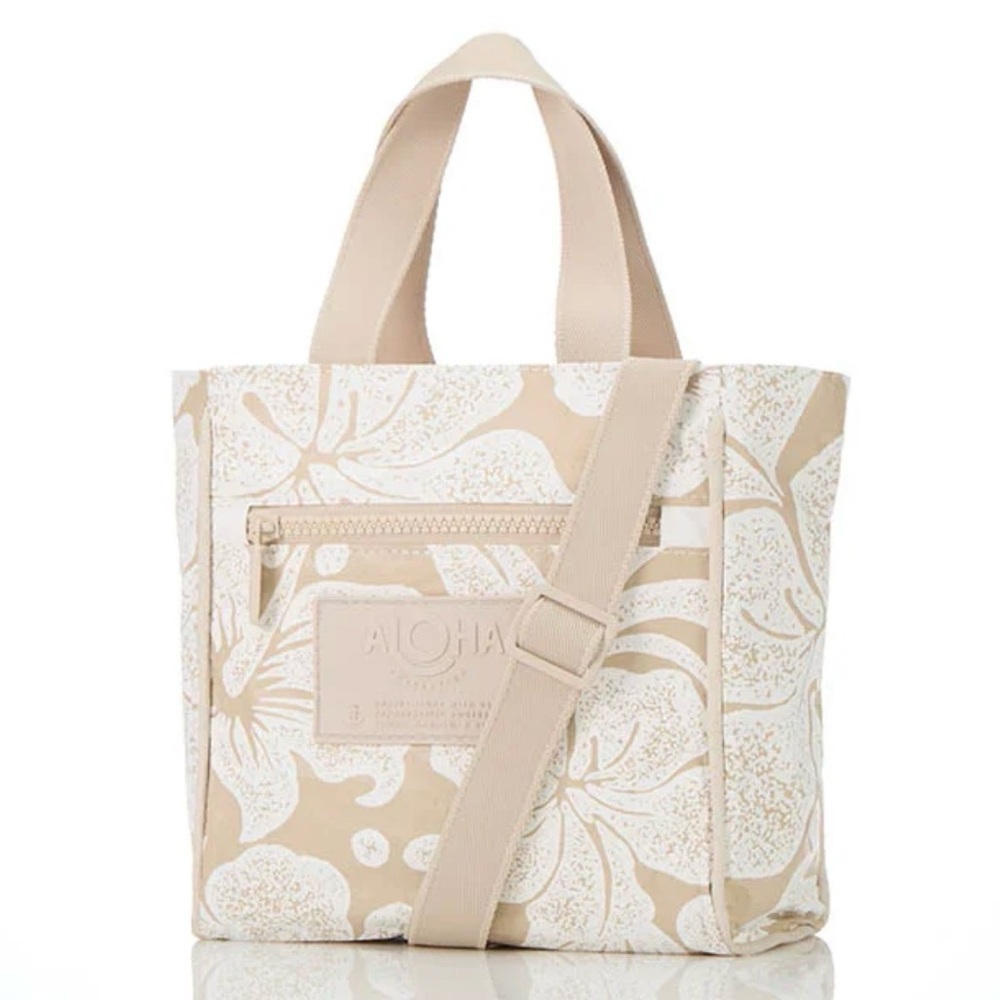 ALOHA Collection Beige and White Floral Tote